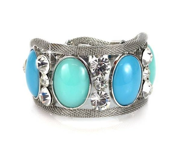 Les bracelets les plus populaires : styles, couleurs et matières