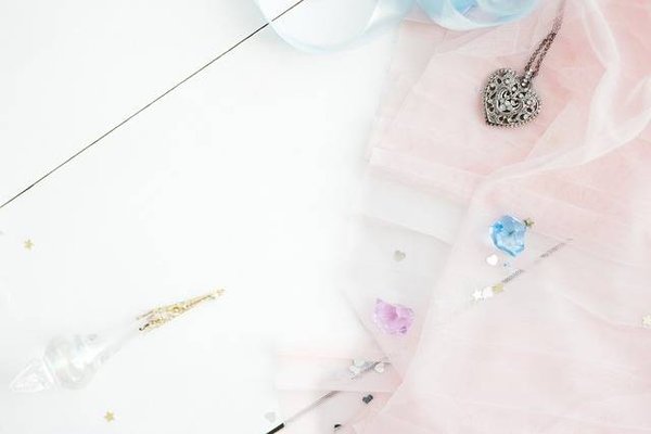 Les bijoux pour bébé : des idées de cadeaux pour les nouveaux-nés